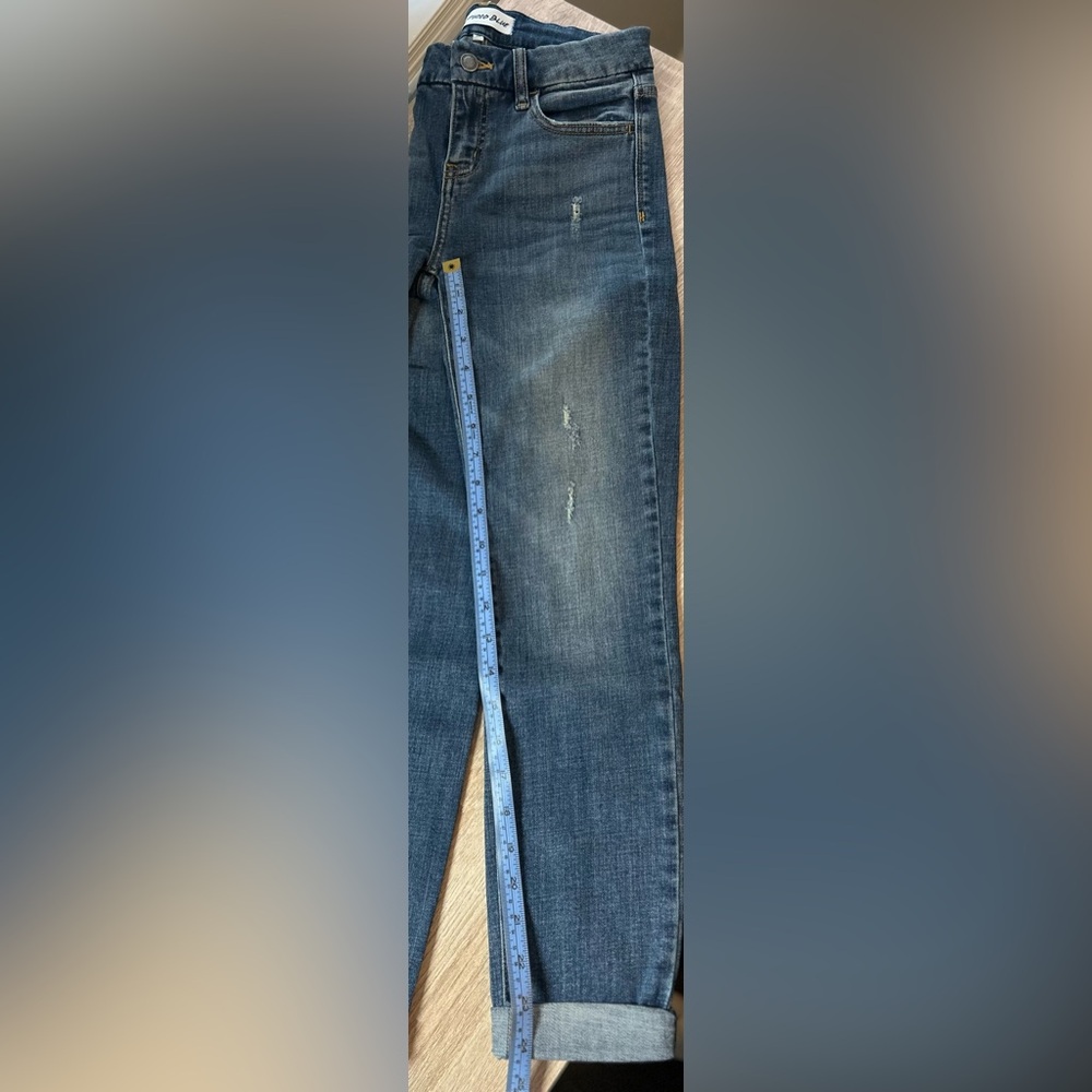 Mid Rise Cropped Skinny Jeans - Picture 5 of 7